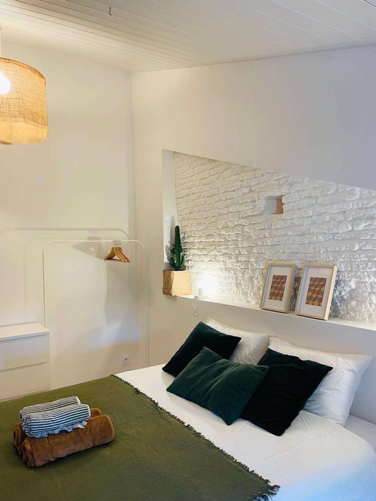 Maison Monsieur Léger Montaut  Extérieur photo